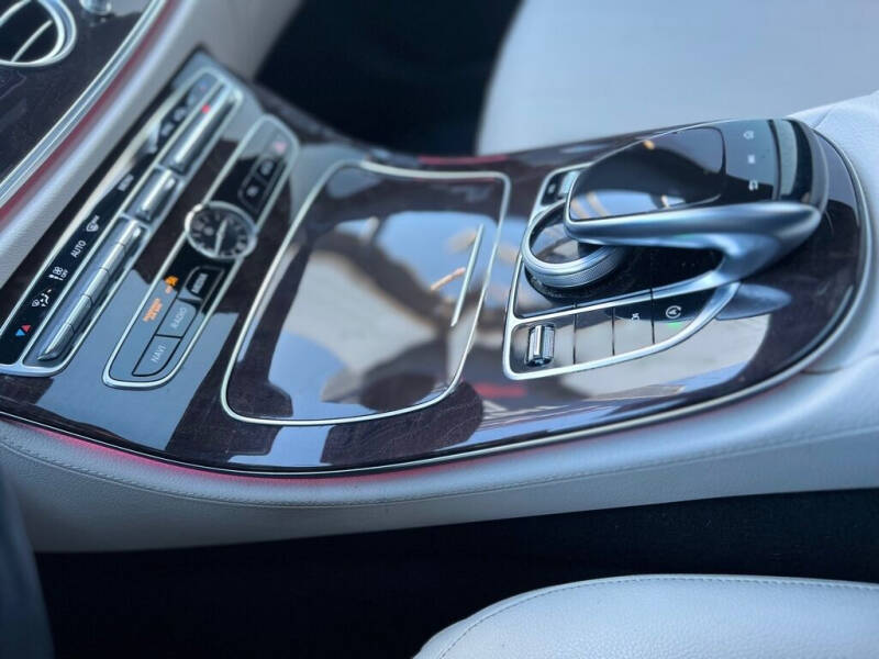 2019 Mercedes-Benz E-Class E 300