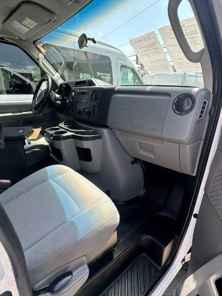 2013 Ford E-Series E-150
