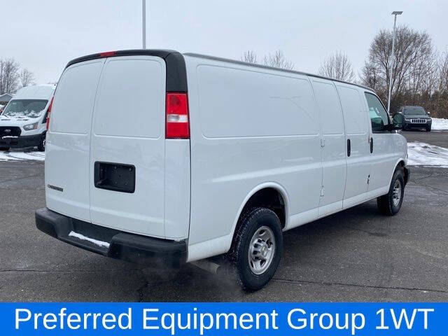 2022 Chevrolet Express 2500