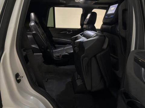 2018 Cadillac Escalade Platinum