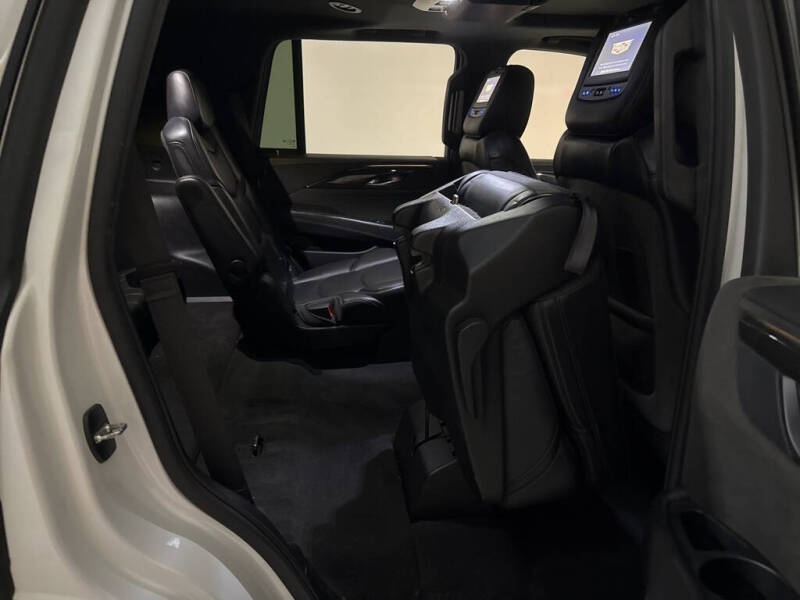 2018 Cadillac Escalade Platinum