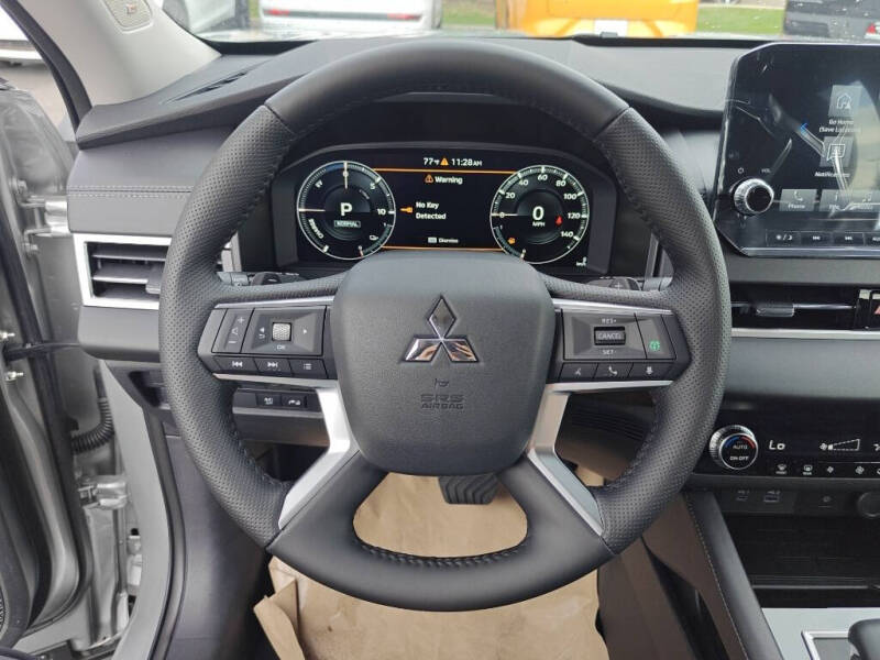 2025 Mitsubishi Outlander PHEV SE