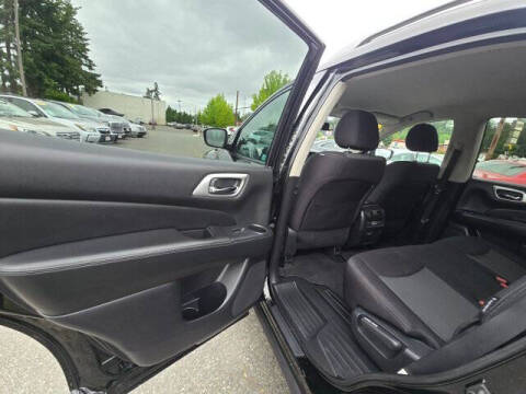 2019 Nissan Pathfinder SV