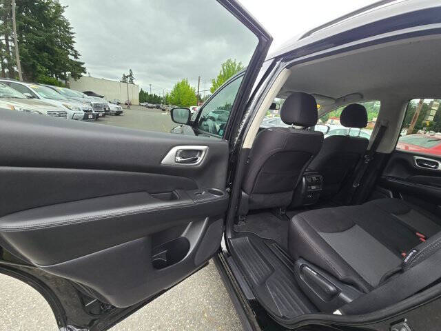 2019 Nissan Pathfinder SV