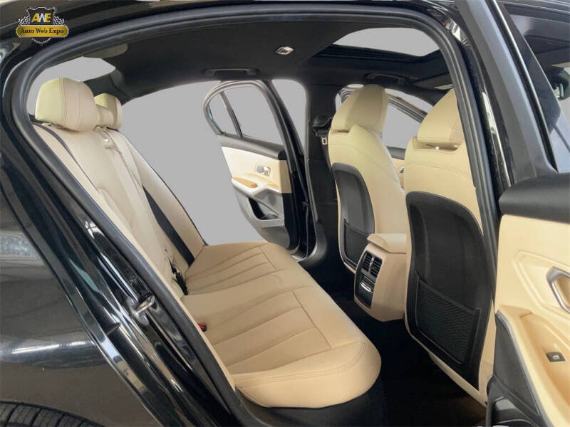 2023 BMW 3 Series 330e