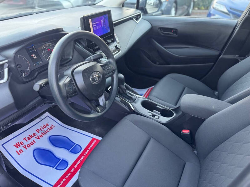 2025 Toyota Corolla LE