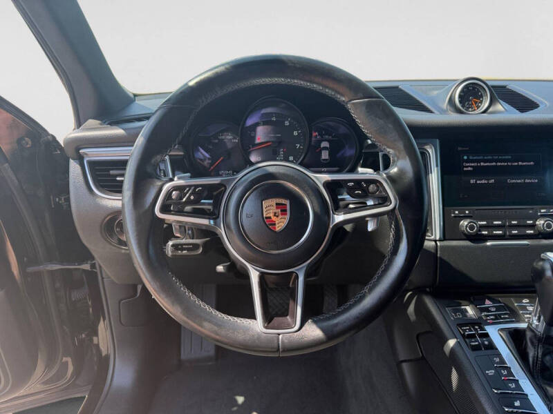 2017 Porsche Macan