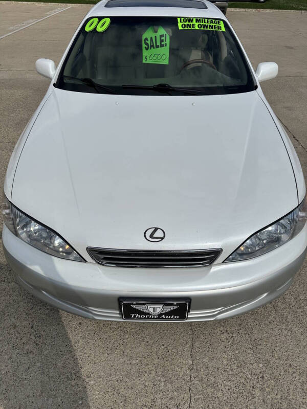 2000 Lexus ES 300 Base