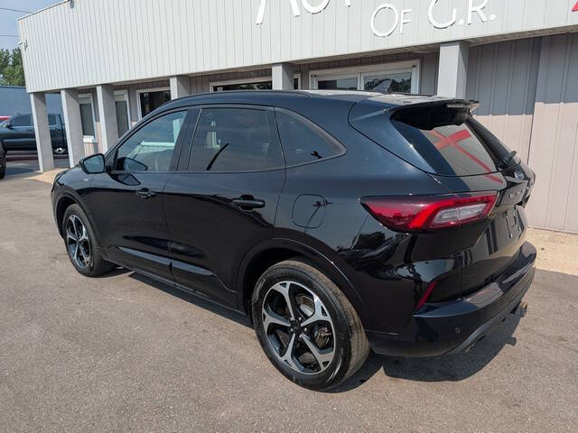 2023 Ford Escape ST-Line Select