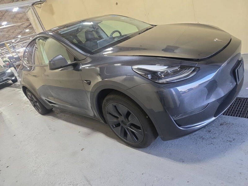 2024 Tesla Model Y Long Range