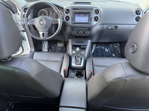 2017 Volkswagen Tiguan 2.0T Wolfsburg Edition 4Motion