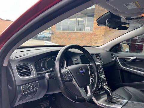 2016 Volvo S60 T5 Drive-E Premier