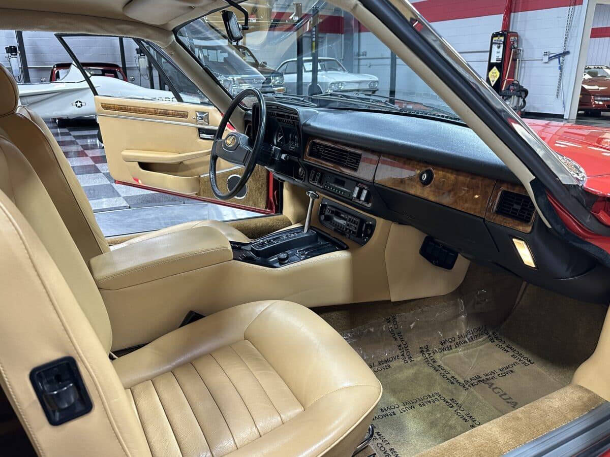 1986 Jaguar XJ-Series 21