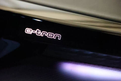 2024 Audi e-tron GT quattro Premium Plus