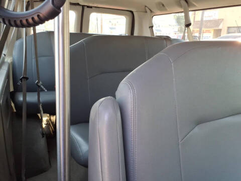 2013 Ford E-Series E-350 SD XLT