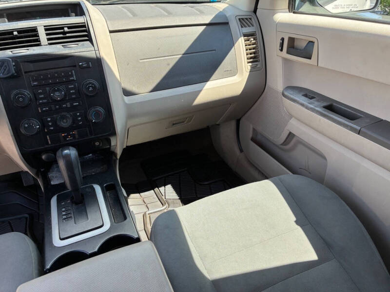 2009 Ford Escape XLS