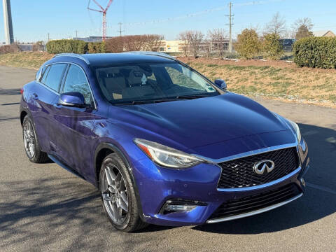 2017 Infiniti QX30 Premium