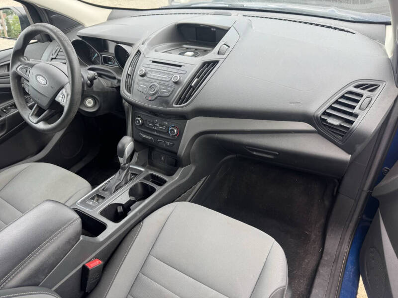 2017 Ford Escape S