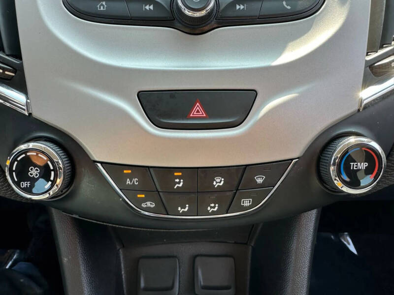 2018 Chevrolet Cruze LS Auto