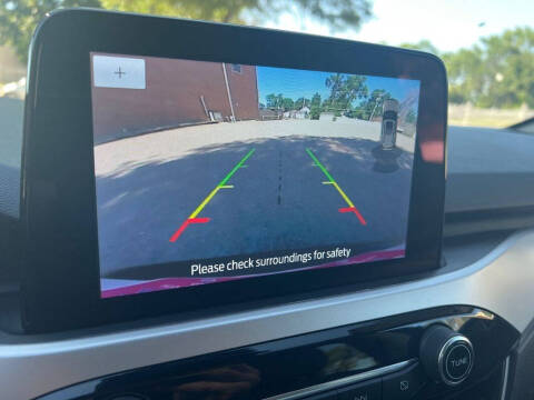 2020 Ford Escape SE