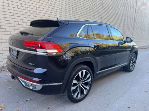 2022 Volkswagen Atlas Cross Sport V6 SEL Premium R-Line 4Motion