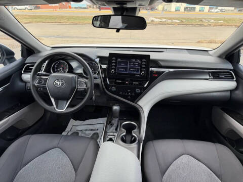 2022 Toyota Camry LE