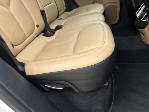 2017 Porsche Cayenne Platinum Edition