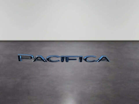 2023 Chrysler Pacifica Touring