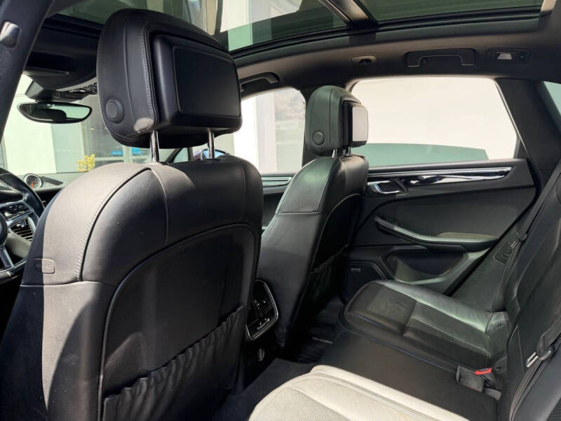 2018 Porsche Macan
