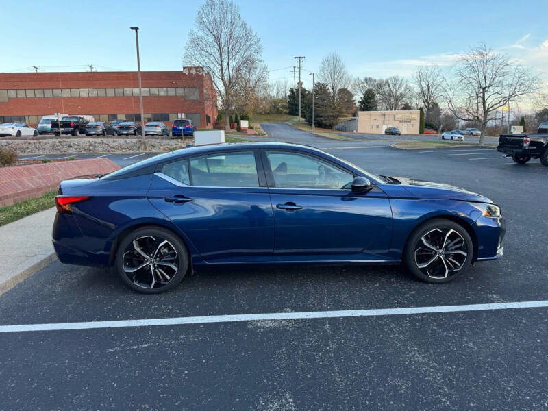 2023 Nissan Altima 2.5 SR