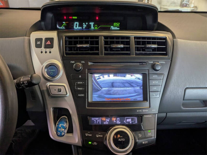 2012 Toyota Prius v Two