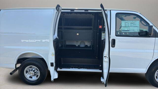 2026 Chevrolet Express 3500
