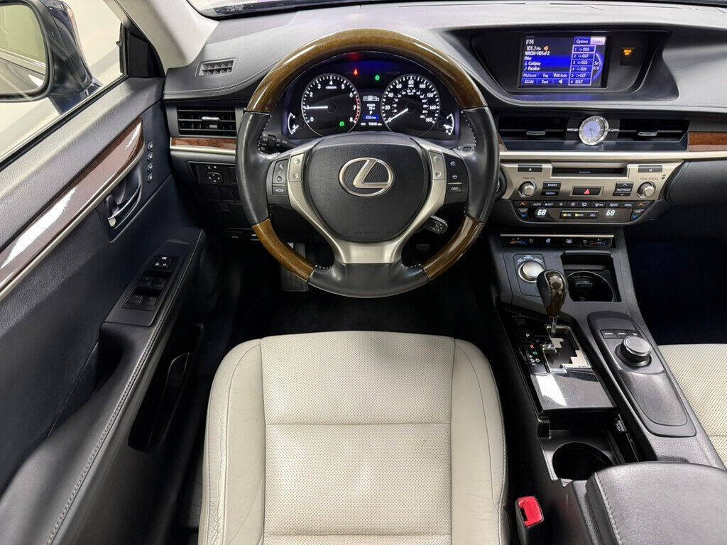 2013 Lexus ES 350 for sale at Conway Imports in   Streamwood, IL