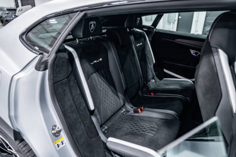 2024 Lamborghini Urus Performante