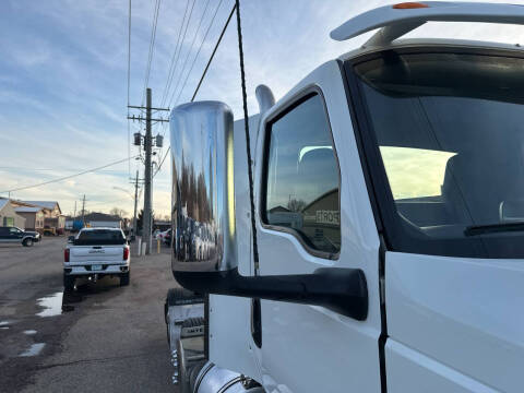 2021 International RH613