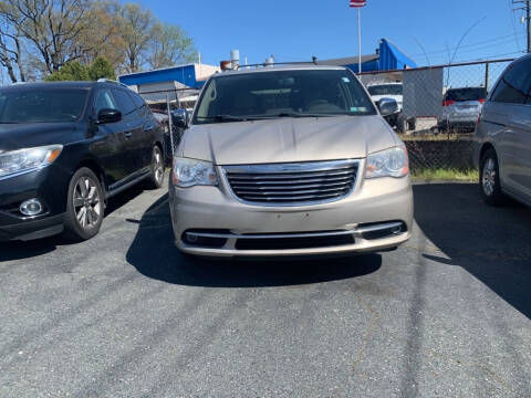 2013 Chrysler Town and Country for sale at Scott's Auto Mart in Dundalk MD