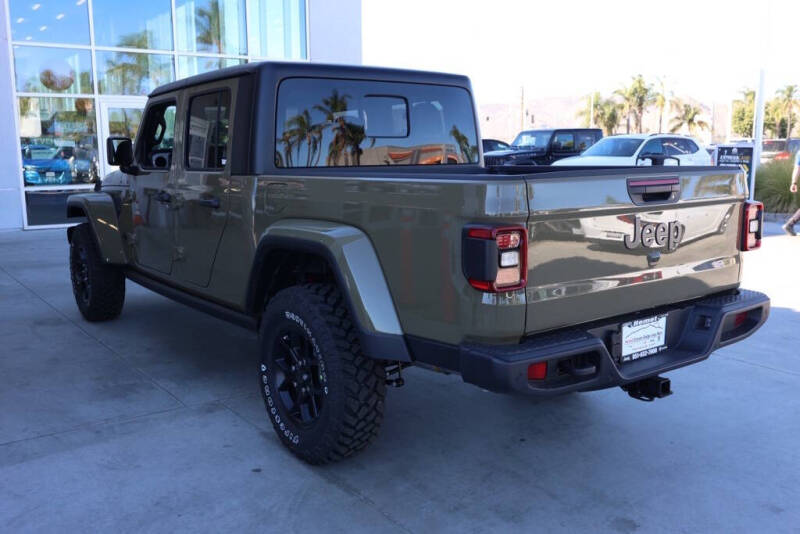 2025 Jeep Gladiator Willys