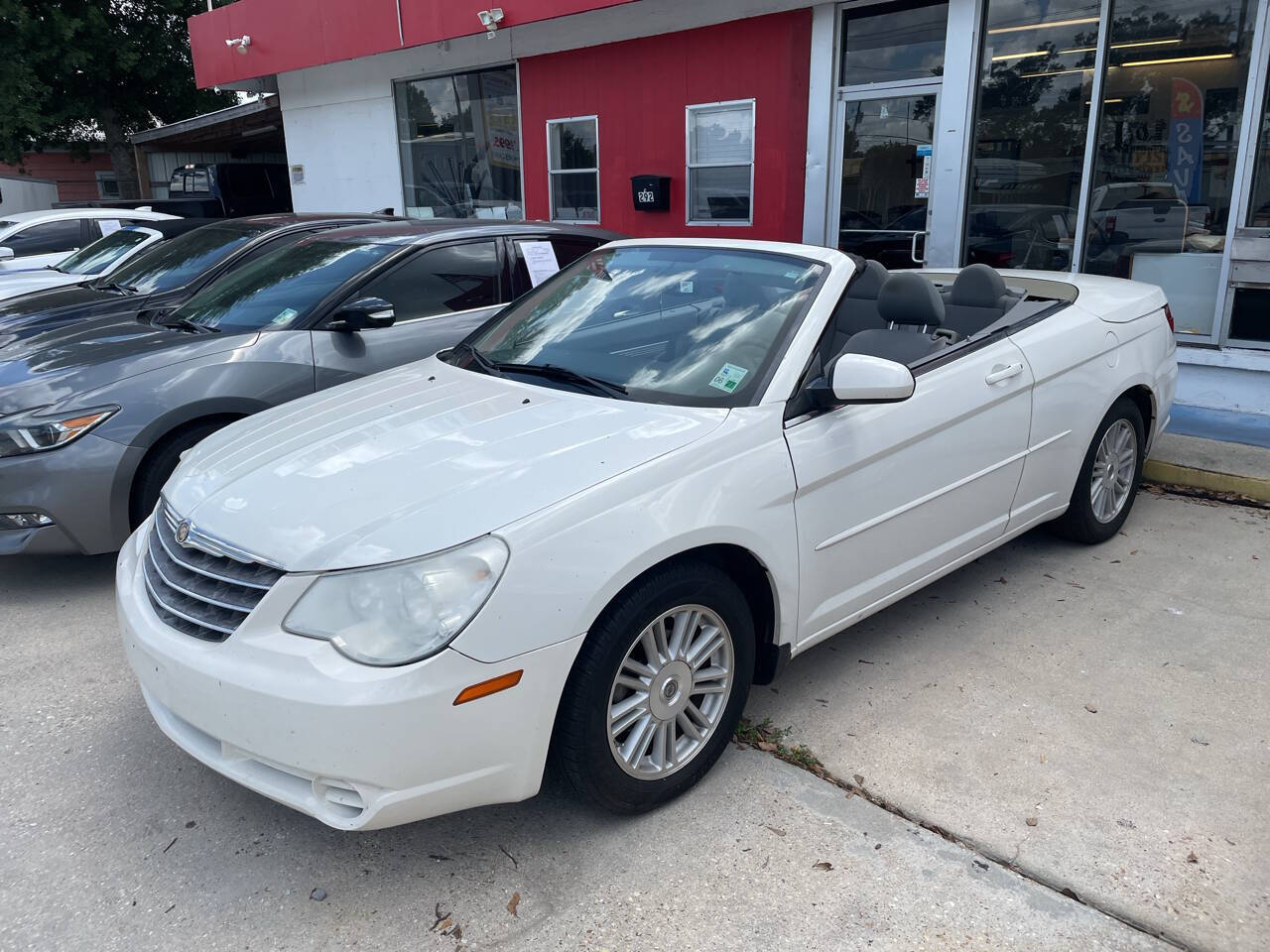 White 2008 Chrysler Sebring Touring Convertible Touring 2dr Convertible 1