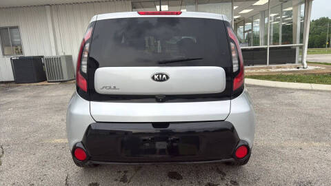 2016 Kia Soul +