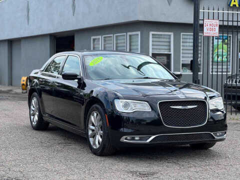 2018 Chrysler 300 Touring