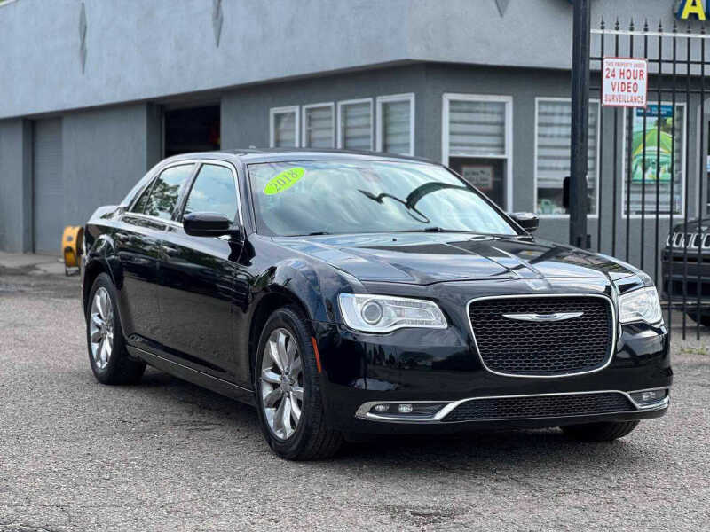 2018 Chrysler 300 Touring