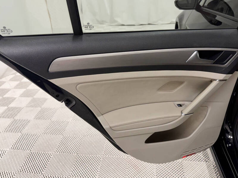 2015 Volkswagen Golf TSI S