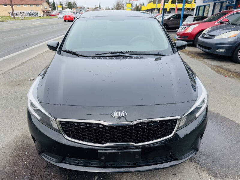 Used 2017 Kia Forte LX with VIN 3KPFK4A76HE125515 for sale in Tacoma, WA