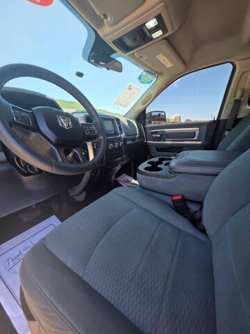 2019 RAM 1500 Classic SLT