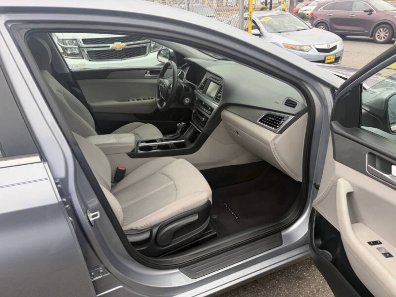 2016 Hyundai Sonata SE