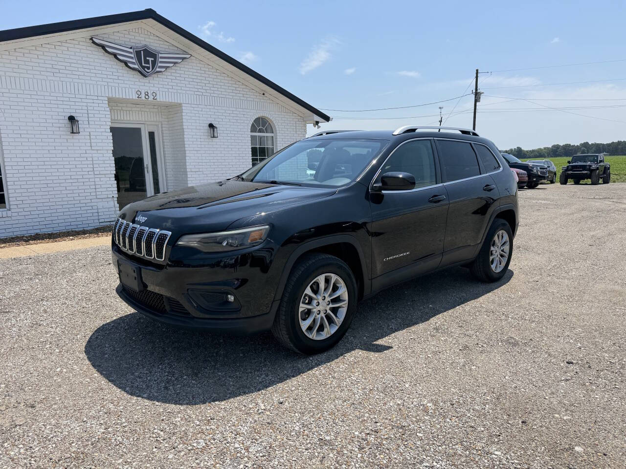 Black 2019 Jeep Cherokee Latitude 4x4 Latitude 4dr SUV 2