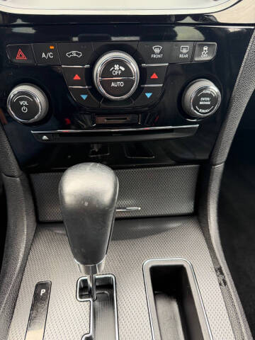 2014 Chrysler 300 S