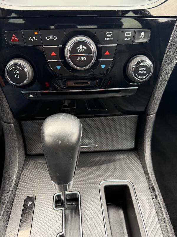 2014 Chrysler 300 S