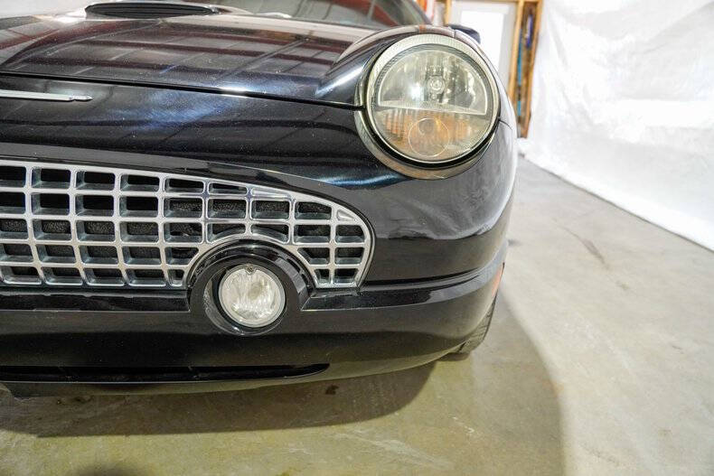 2002 Ford Thunderbird Deluxe