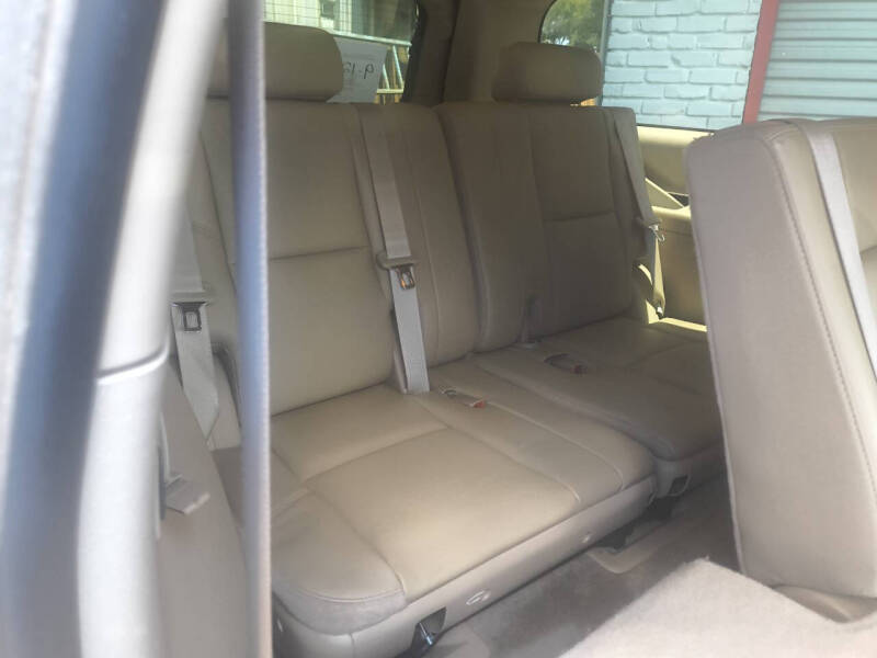 2011 GMC Yukon XL SLT